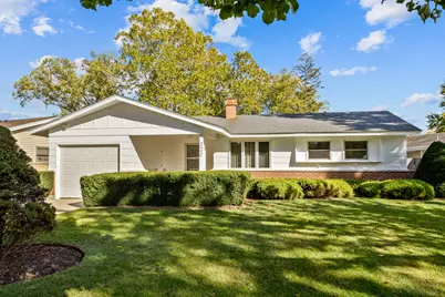 522 Edgewood Lane, Elk Grove Village, IL 60007 - Photo 2