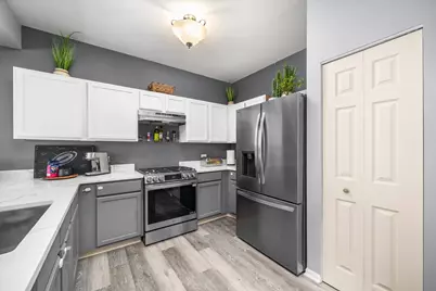 2077 Union Mill Drive, Aurora, IL 60503 - Photo 6