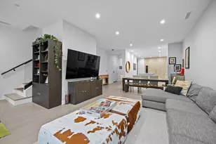 305 S Racine Ave, Chicago, IL 60607 - Photo 2