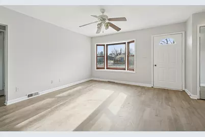 1626 Rice Street, Waukegan, IL 60087 - Photo 8