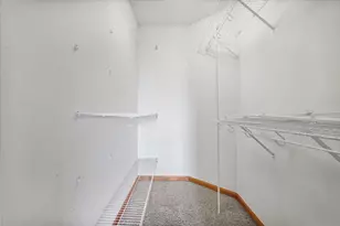 2716 Westbrook Dr, Bloomington, IL 61705 - Photo 14