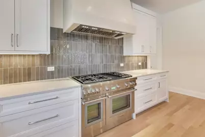 2938 Indianwood Road, Wilmette, IL 60091 - Photo 12