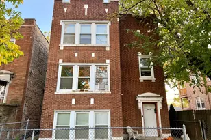 4425 W Cortez St, Chicago, IL 60651 - Photo 2