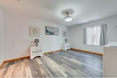 100 N Bokelman Street #329, Roselle, IL 60172 - Photo 6