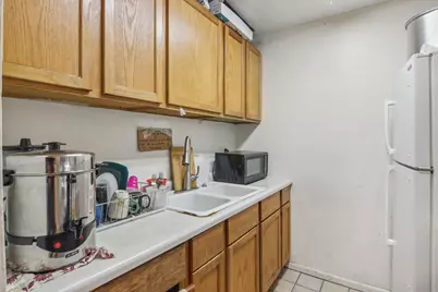 615 Hill Drive #303, Hoffman Estates, IL 60169 - Photo 8