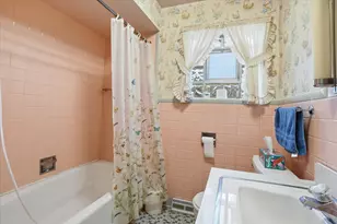 1542 Homestead Rd, La Grange Park, IL 60526 - Photo 8