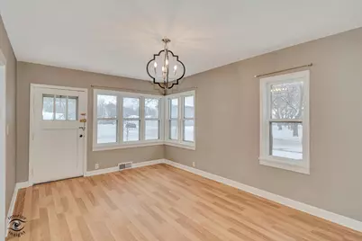 411 N Prairie Avenue, Bradley, IL 60915 - Photo 4