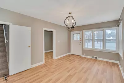 411 N Prairie Avenue, Bradley, IL 60915 - Photo 6