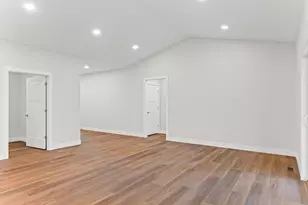 404 E Sherman St, Saint John, IL 61873 - Photo 8