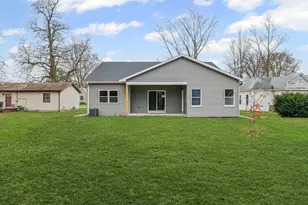 404 E Sherman St, Saint John, IL 61873 - Photo 34