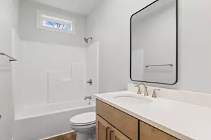 404 E Sherman St, Saint John, IL 61873 - Photo 28