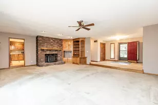 19051 Meander Way, Bloomington, IL 61705 - Photo 6