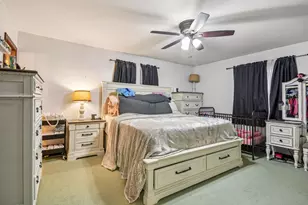 1071 Almond Dr, Aurora, IL 60506 - Photo 18