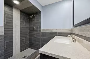 320 Claymoor Rd, Hinsdale, IL 60521 - Photo 12