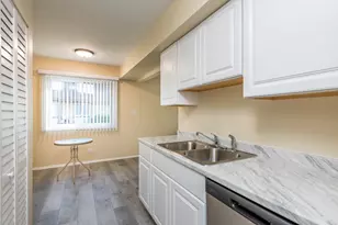 2634 Woodview Ct, Waukegan, IL 60087 - Photo 14