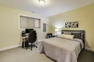 1045 W 34th Pl, Chicago, IL 60608 - Photo 26