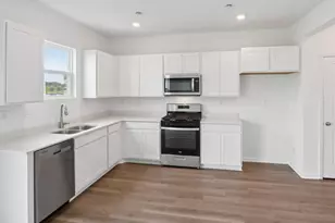 117 Cornerstone Xing, Hampshire, IL 60140 - Photo 4