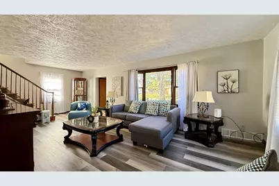 1016 Kingsway Avenue, Rockford, IL 61108 - Photo 2