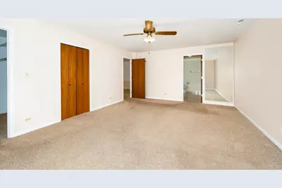 127 Acacia Circle #304, Indian Head Park, IL 60525 - Photo 12