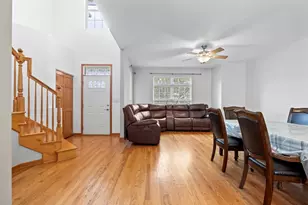 1882 Keystone Pl, Schaumburg, IL 60193 - Photo 4