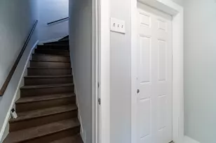 6961 S Eberhart Ave, Chicago, IL 60637 - Photo 10