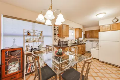 218 Greenbriar Street, Elk Grove Village, IL 60007 - Photo 10