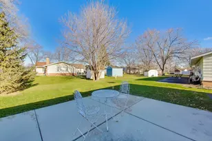 218 Greenbriar St, Elk Grove Village, IL 60007 - Photo 26