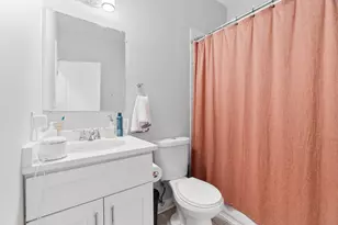 5039 W Cullom Ave, Chicago, IL 60641 - Photo 22