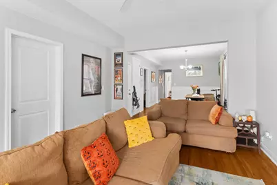 5039 W Cullom Avenue, Chicago, IL 60641 - Photo 6