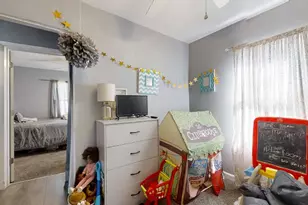 1124 W Cushing St, Decatur, IL 62526 - Photo 16