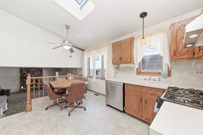 5841 W 75th Place, Burbank, IL 60459 - Photo 12