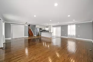 461 Rockhurst Rd, Bolingbrook, IL 60440 - Photo 6