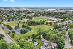 461 Rockhurst Rd, Bolingbrook, IL 60440 - Photo 22