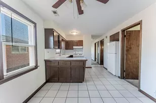 7560 Banks St, Justice, IL 60458 - Photo 12