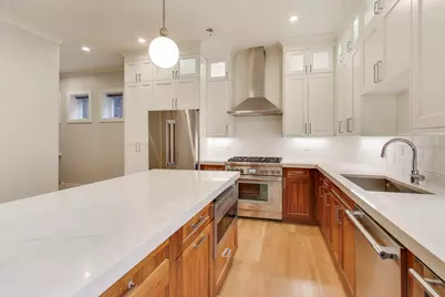 4135 N Kenmore Avenue #1E, Chicago, IL 60613 - Photo 8