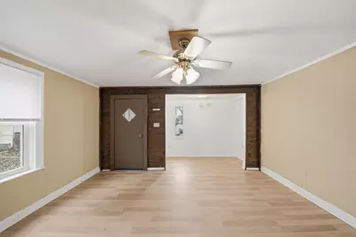 711 Park Place, Sterling, IL 61081 - Photo 4