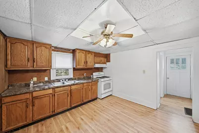 711 Park Place, Sterling, IL 61081 - Photo 6