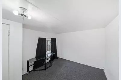 711 Park Place, Sterling, IL 61081 - Photo 8