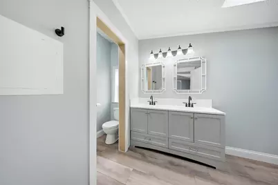 830 S 10th Street, Dekalb, IL 60115 - Photo 22