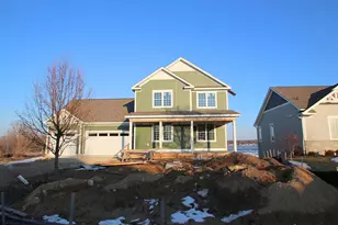 40609 N North Newport Dr, Antioch, IL 60002 - Photo 2