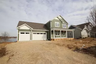 40609 N North Newport Dr, Antioch, IL 60002 - Photo 2