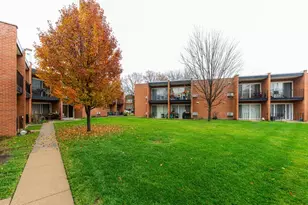 6151 W Thorndale Ave, Chicago, IL 60646 - Photo 14