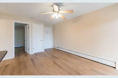 6151 W Thorndale Avenue #2B, Chicago, IL 60646 - Photo 6