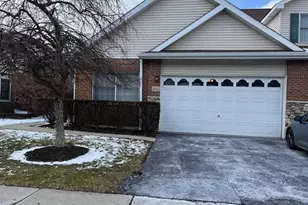 11022 Deblin Ln, Oak Lawn, IL 60453 - Photo 1