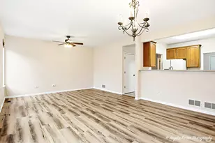 304 Whitaker Trail, McHenry, IL 60050 - Photo 10