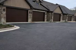 9037 W 111th St, Palos Hills, IL 60465 - Photo 14