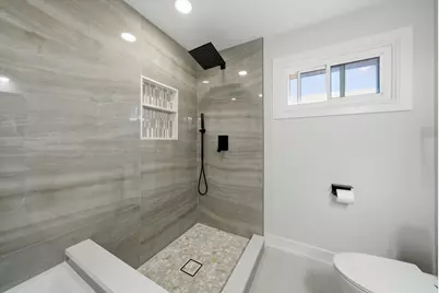 [Address not provided], La Grange Highlands, IL 60525 - Photo 18