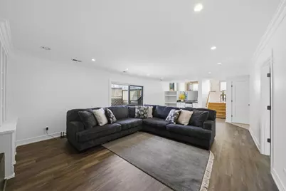 [Address not provided], La Grange Highlands, IL 60525 - Photo 30