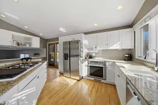 [Address not provided], La Grange Highlands, IL 60525 - Photo 12