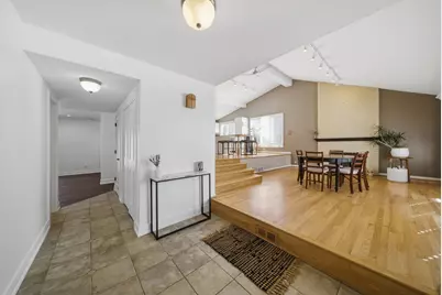 [Address not provided], La Grange Highlands, IL 60525 - Photo 4